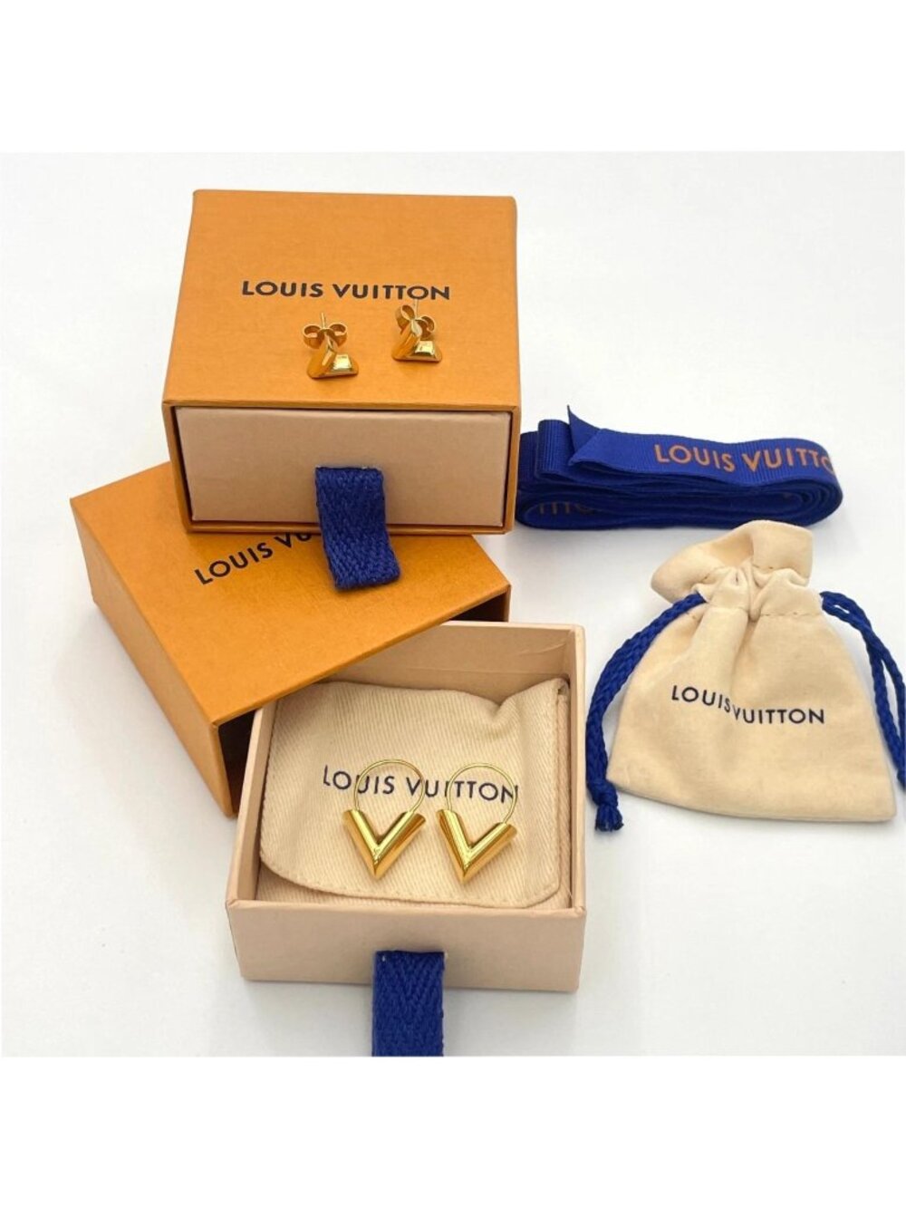 Authentic Louis Vuitton 2 PAIRS Essential V Gold Tone Hoop Earrings LV Logo - Picture 2 of 16